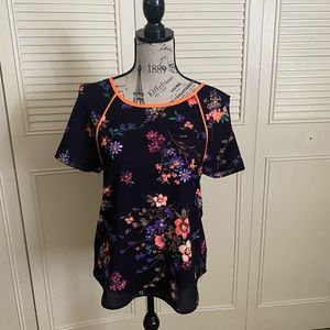 Jella Couture spring floral short sleeve blouse